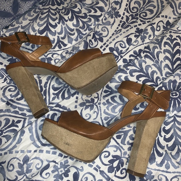 Madden Girl Heeled Platform Sandal Sz 8 - Picture 2 of 5